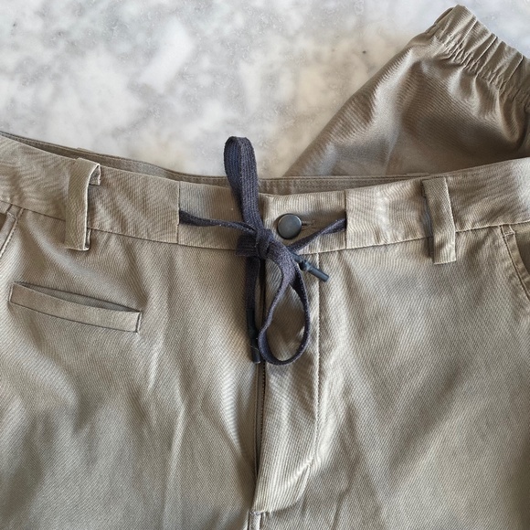 lululemon men's pant - Picture 2 of 5